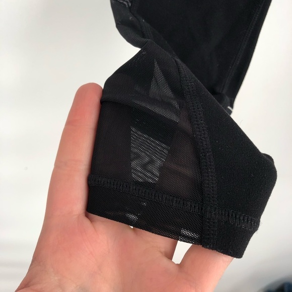 ATHLETA Side Stripe Salutation 7/8 Tights Black Legging Mesh Accent XXS 210047 - Picture 3 of 8